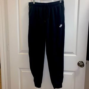Men’s medium Black Nike Joggers
